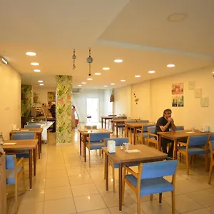 Aparthotel Yesilyurt Pansiyon Hotel, Smirne